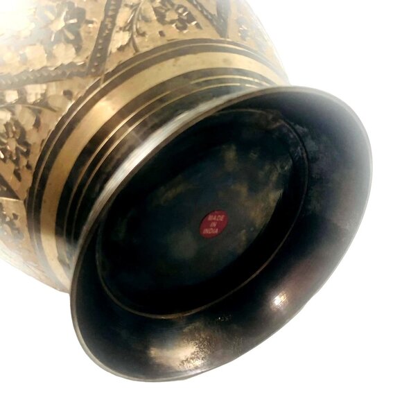 11" Vintage Brass Vase – Hand-Etched Floral Design – Made in India – Black & Gol - Picture 5 of 11
